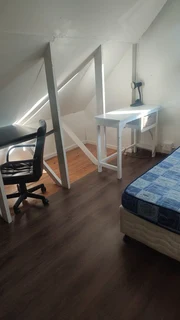 Private accommodation for students in Summerstrand room available immediately