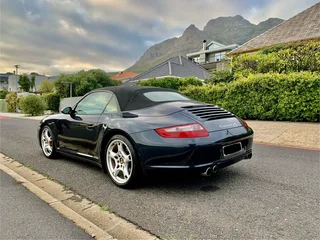 Porsche 911 Carrera 4S