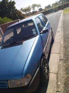 Uno Pacer 1400 (1991) 126900km