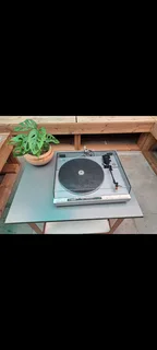 Yamaha P700 Vintage Turntable