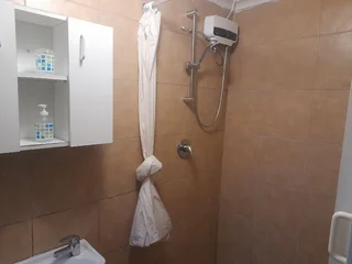 Separate Entrance To Rent – Parow Valley