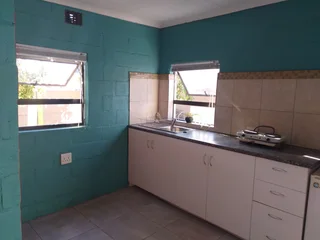 Separate Entrance To Rent – Parow Valley
