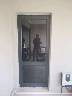 BL WINDOW TINTING SERVICES