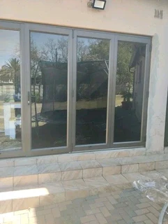 WINDOW TINTING &amp; FROST DE&#39;CORS