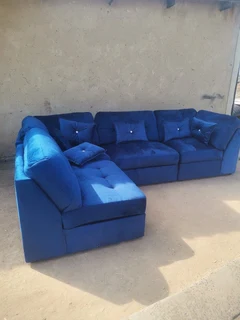 COUCHES ,SOFAS, FURNITURE REPAIRS