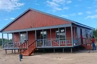 Elephant wendys Oscar 0781458956