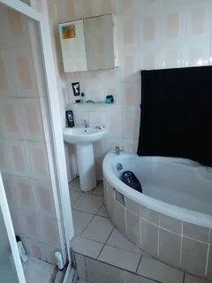 Bachelor flat to rent