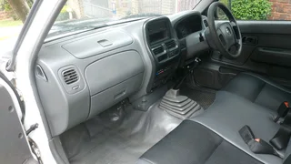 NISSAN HARDBODY NP300 2.5TDI