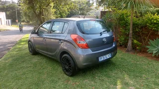 HYUNDAI i20 AUTOMATIC