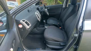 HYUNDAI i20 AUTOMATIC