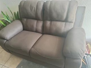 2 Seat Espresso Calgan Lobatse Barely used holiday house