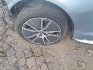 2017 audi a4 b8 face-lift 2.0 tdi cag auto  NOW STRIPPING FOR SPARES