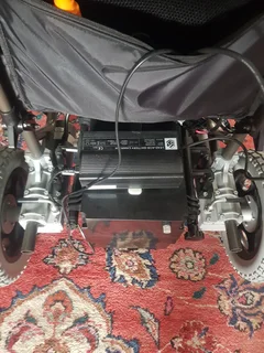 ELECTRIC WHEEL CHAIR