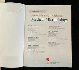 Jawetz, Melnick &amp; Adelberg&#39;s Medical Microbiology (28th Edition)