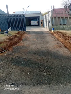 Road asphalt, paving, road markings and tennis courts, slurry seal, drive ways