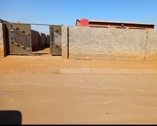 2Bedrooms Rdp house for sale in Orange farm Driezik- Cash Buyers Only