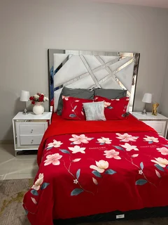 Bedroom suite set