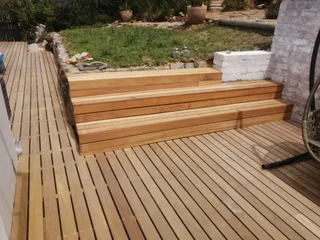 ALL HANDS ON DECKING