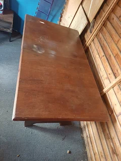 Extendable Dining Table