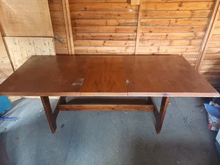 Extendable Dining Table