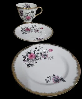 Tea Trios set of 5 pink roses