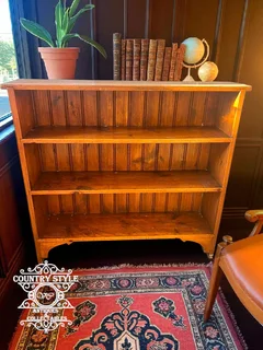 Antique oregan shelf