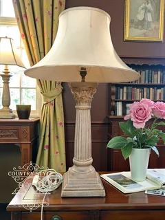 Neoclassical Corinthian Column Table Lamp