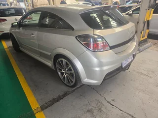 2012 Opel Astra Hatchback hybrid turbo