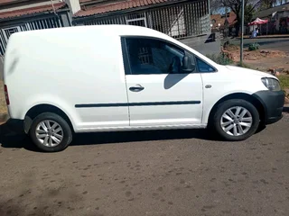 2012 VOLKSWAGEN CADDY 2.0 TDI PANEL VAN MANUAL TRANSMISSION IN EXCELLENT CONDITION
