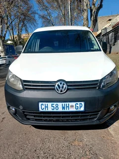 2012 VOLKSWAGEN CADDY 2.0 TDI PANEL VAN MANUAL TRANSMISSION IN EXCELLENT CONDITION