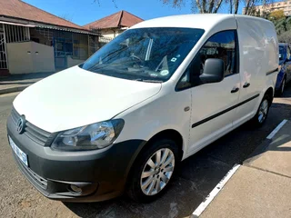 2012 VOLKSWAGEN CADDY 2.0 TDI PANEL VAN MANUAL TRANSMISSION IN EXCELLENT CONDITION