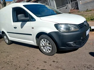 2012 VOLKSWAGEN CADDY 2.0 TDI PANEL VAN MANUAL TRANSMISSION IN EXCELLENT CONDITION