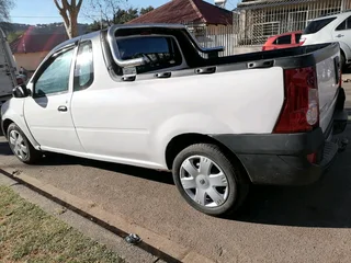 2016 NISSAN NP200 BAKKIE 1.6 MANUAL TRANSMISSION IN EXCELLENT CONDITION