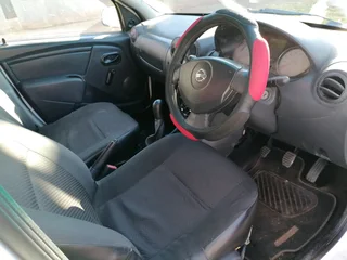 2016 NISSAN NP200 BAKKIE 1.6 MANUAL TRANSMISSION IN EXCELLENT CONDITION