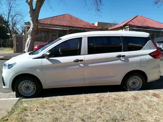 2024 SUZUKI ERTIGA 1.5 GA MANUAL TRANSMISSION IN EXCELLENT CONDITION WITH SERVICE BOOK AND SPARE KEY