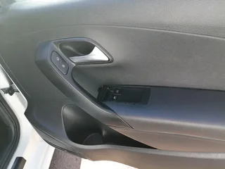 2019 VOLKSWAGEN POLO VIVO 1.4 HATCHBACK IN EXCELLENT CONDITION