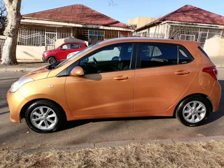 2015 HYUNDAI GRAND I10 1.2 MANUAL TRANSMISSION IN EXCELLENT CONDITION
