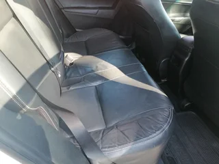 2018 TOYOTA COROLLA PRESTIGE 1.4 D4D MANUAL TRANSMISSION IN EXCELLENT CONDITION WITH REVERSE CAMERA