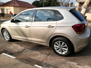 2019 VOLKSWAGEN POLO 8 TSI 1.0 AUTOMATIC TRANSMISSION WITH SERVICE BOOK AND SPARE KEYS