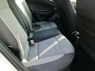 2017 HYUNDAI I20 1.4 FLUID AUTOMATIC TRANSMISSION IN EXCELLENT CONDITION WITH REVERSE SENSORS