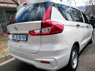 2022 TOYOTA RUMION 1.5 MANUAL TRANSMISSION IN EXCELLENT CONDITION WITH SERVICE BOOK AND SPARE KEYS