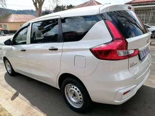 2022 TOYOTA RUMION 1.5 MANUAL TRANSMISSION IN EXCELLENT CONDITION WITH SERVICE BOOK AND SPARE KEYS