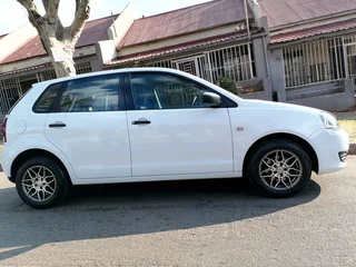 2017 VOLKSWAGEN POLO VIVO 1.4 HATCHBACK IN EXCELLENT CONDITION