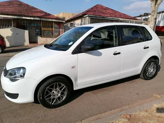 2017 VOLKSWAGEN POLO VIVO 1.4 HATCHBACK IN EXCELLENT CONDITION