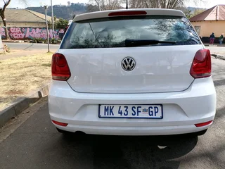 2014 VOLKSWAGEN POLO 6 HATCHBACK 1.4 MANUAL TRANSMISSION IN EXCELLENT CONDITION