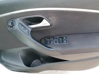 2014 VOLKSWAGEN POLO 6 HATCHBACK 1.4 MANUAL TRANSMISSION IN EXCELLENT CONDITION