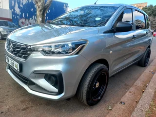 2023 SUZUKI ERTIGA 1.5 MANUAL TRANSMISSION IN EXCELLENT CONDITION WITH SERVICE BOOK AND SPARE KEYS