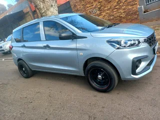 2023 SUZUKI ERTIGA 1.5 MANUAL TRANSMISSION IN EXCELLENT CONDITION WITH SERVICE BOOK AND SPARE KEYS