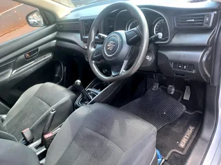 2023 SUZUKI ERTIGA 1.5 MANUAL TRANSMISSION IN EXCELLENT CONDITION WITH SERVICE BOOK AND SPARE KEYS