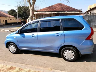 2015 TOYOTA AVANZA 1.5 MANUAL TRANSMISSION IN EXCELLENT CONDITION